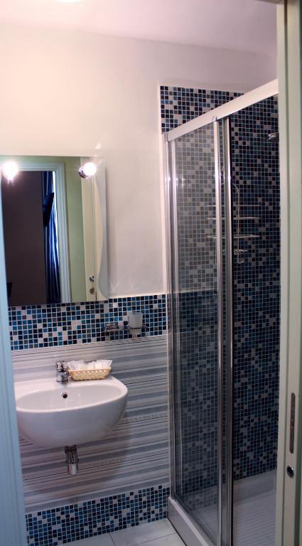 フィレンツェ B＆B マルボ フローレンス Bed & Breakfast 部屋 写真
