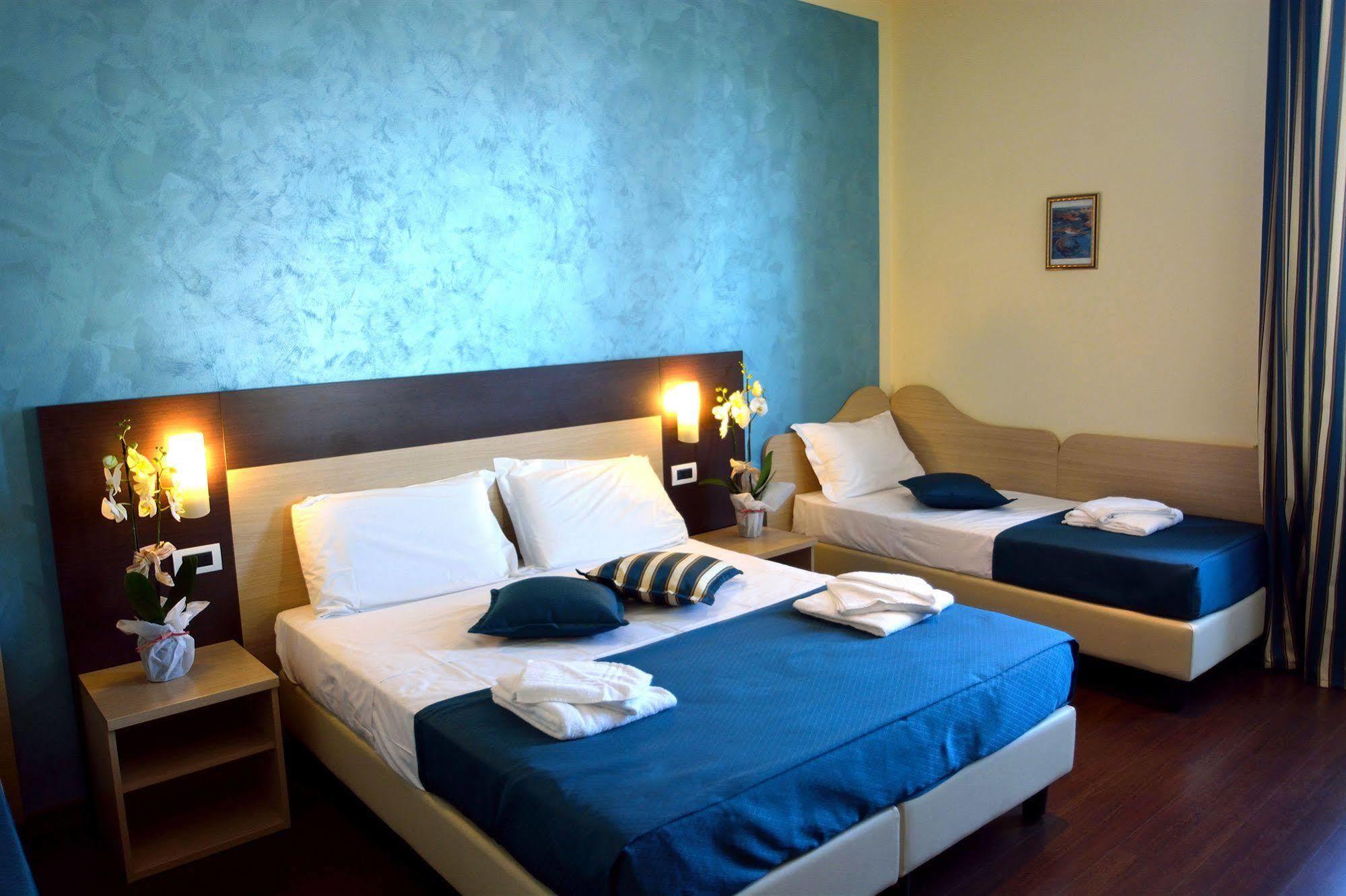 フィレンツェ B＆B マルボ フローレンス Bed & Breakfast エクステリア 写真